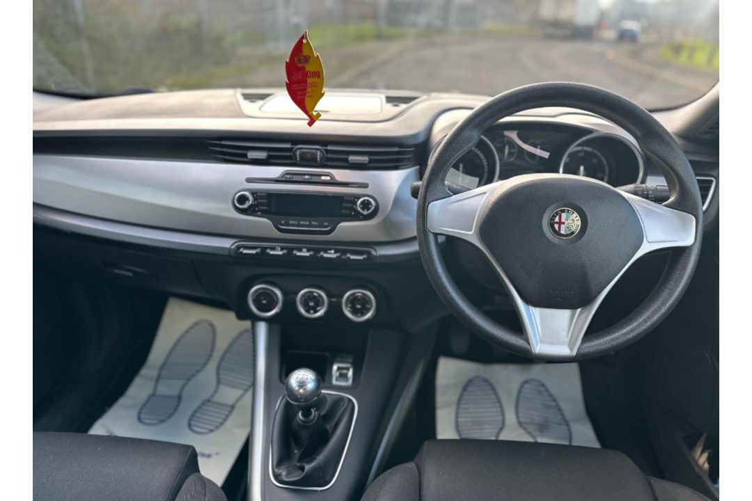 2013 ALFA ROMEO GIULIETTA TURISMO 1.6L MANUAL >>--NO VAT ON HAMMER--<< - Image 15 of 16