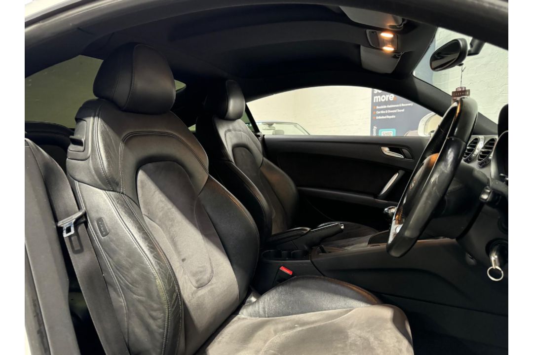 AUDI TT QUATTRO TDI 2009 COUPE >>--NO VAT ON HAMMER--<< - Image 18 of 26