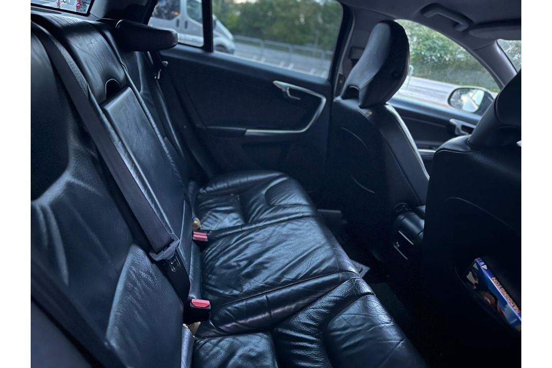 2012 VOLVO V60 SE DRIVE START/STOP – 1.6L DIESEL ESTATE >>--NO VAT ON HAMMER--<< - Image 10 of 12