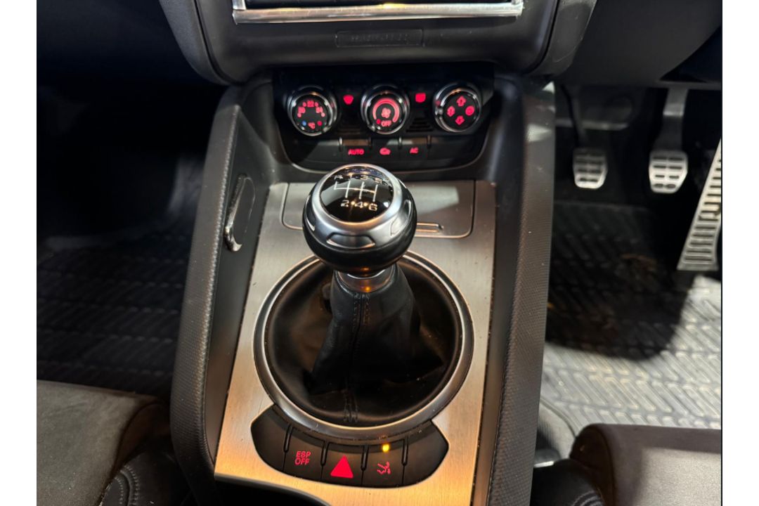 AUDI TT QUATTRO TDI 2009 COUPE >>--NO VAT ON HAMMER--<< - Image 21 of 26