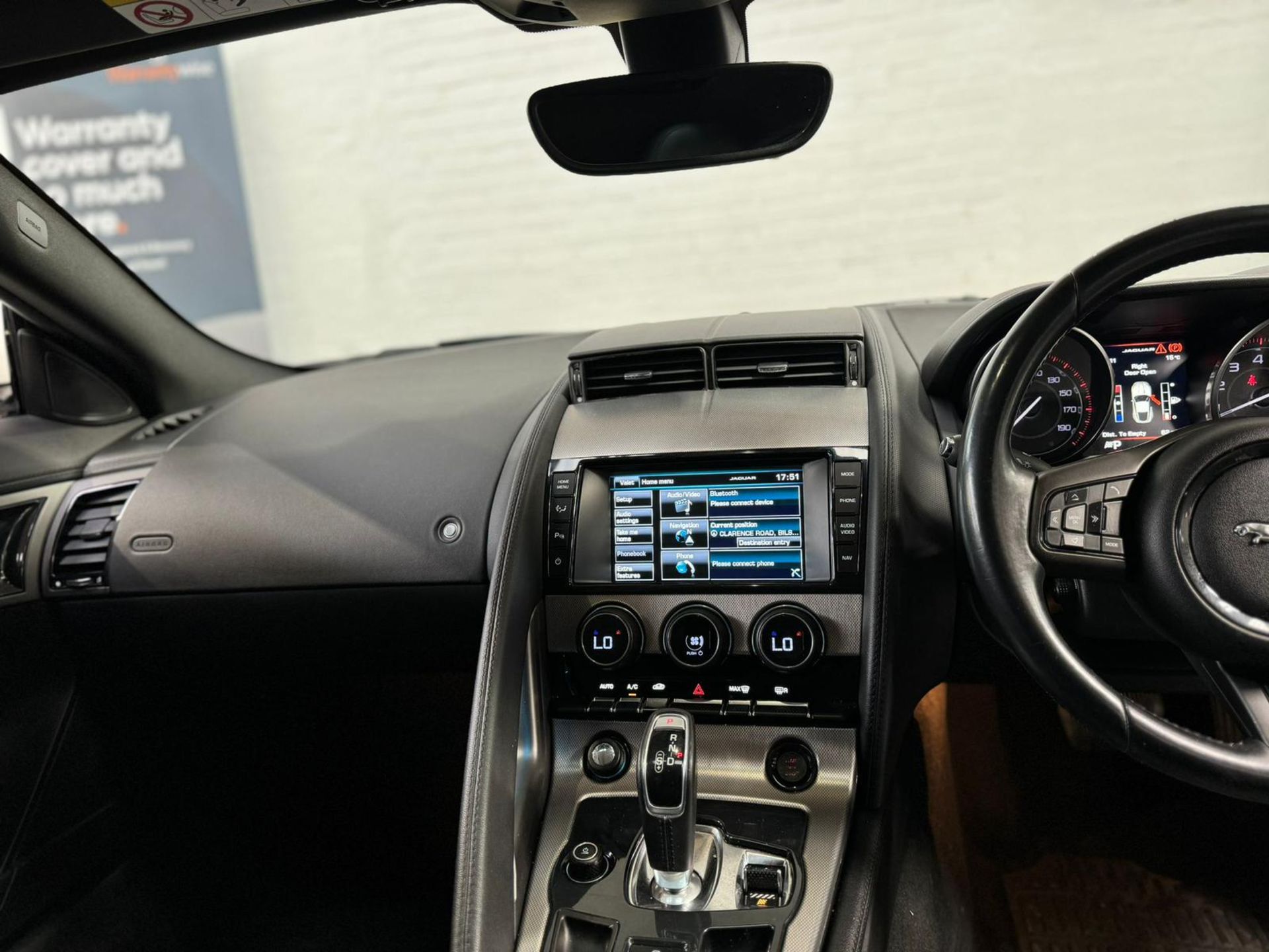 JAGUAR F-TYPE V6 AUTO 2014 >>--NO VAT ON HAMMER--<< - Image 15 of 16