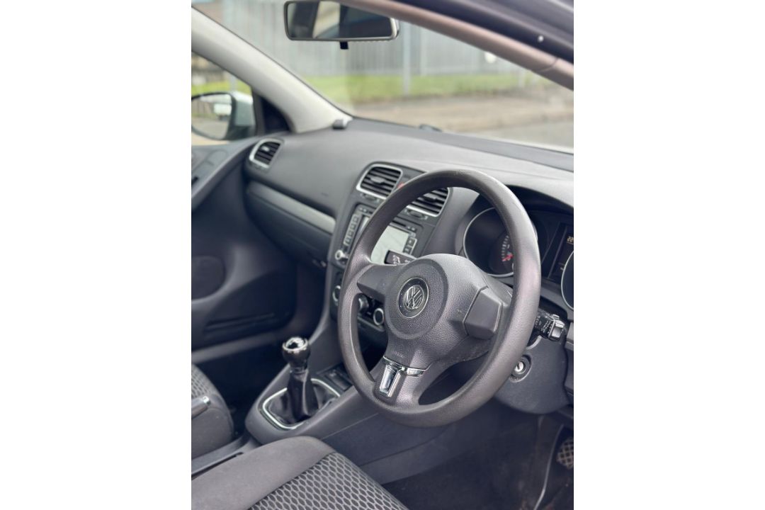 2009 VOLKSWAGEN GOLF S 1.4L PETROL - ULEZ COMPLIANT HATCHBACK >>--NO VAT ON HAMMER--<< - Image 9 of 12