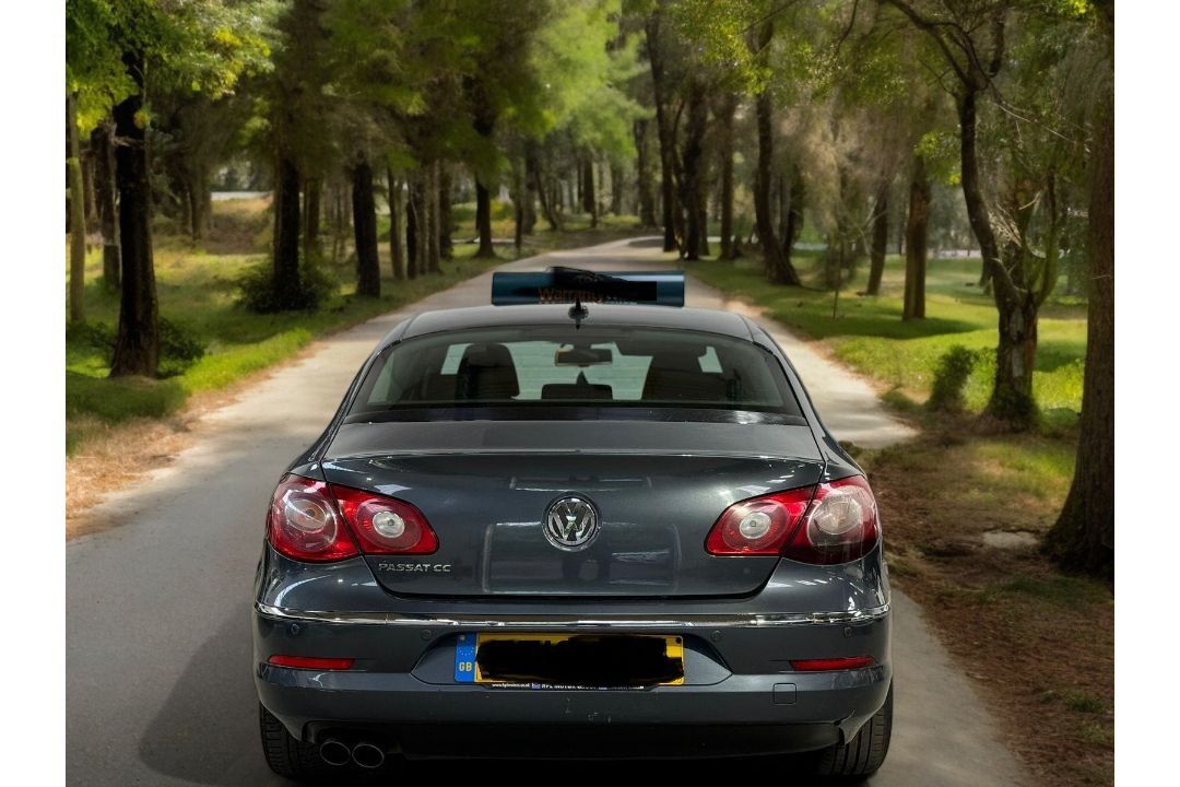 VOLKSWAGEN PASSAT 2.0 TDI DSG (2010) - DIESEL SEMI-AUTOMATIC - FORECOURT £4,905 >NO VAT ON HAMMER-< - Image 4 of 12