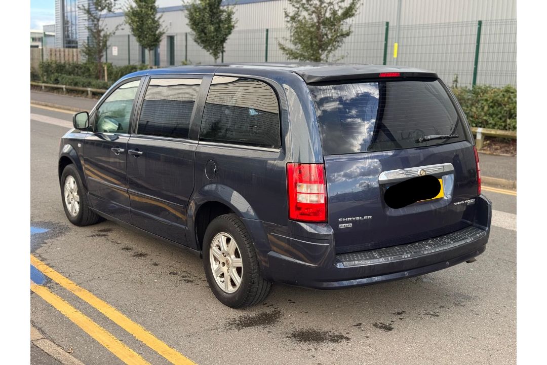 2009 CHRYSLER GRAND VOYAGER 7-SEATER >>--NO VAT ON HAMMER--<< - Image 3 of 14