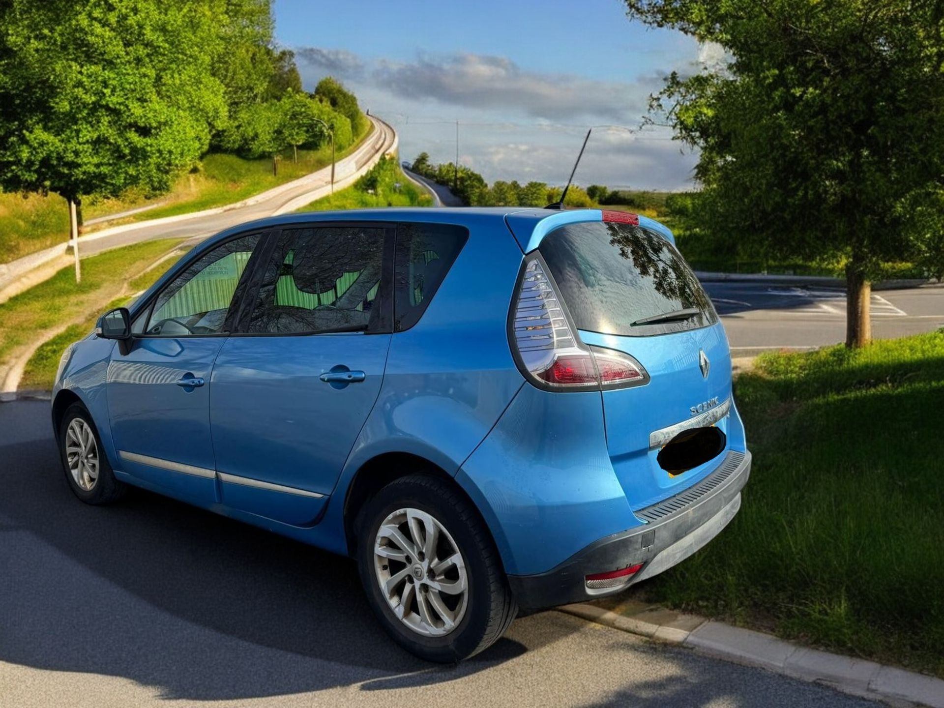 RENAULT SCENIC DYNAMIQUE NAV DCI 2015 >>--NO VAT ON HAMMER--<< - Image 7 of 15