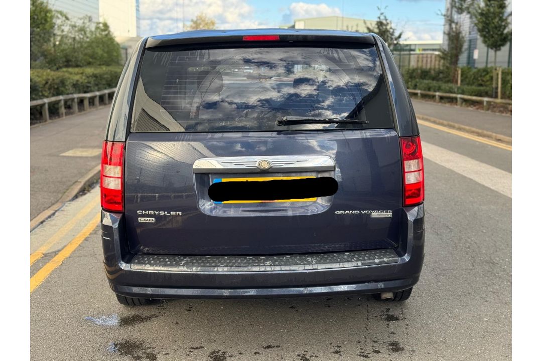 2009 CHRYSLER GRAND VOYAGER 7-SEATER >>--NO VAT ON HAMMER--<< - Image 12 of 14