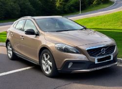 2014 VOLVO V40 CROSS COUNTRY LUX D2 AUTO >>--NO VAT ON HAMMER--<<