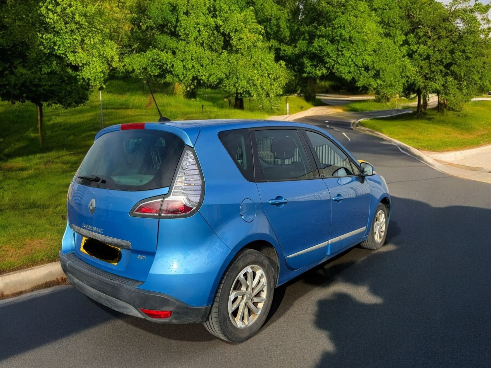 RENAULT SCENIC DYNAMIQUE NAV DCI 2015 >>--NO VAT ON HAMMER--<< - Image 6 of 15