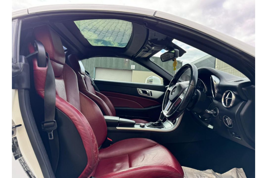 MERCEDES-BENZ SLK250 AMG SPORT CDI 2013 – CONVERTIBLE >>--NO VAT ON HAMMER--<< - Image 23 of 26