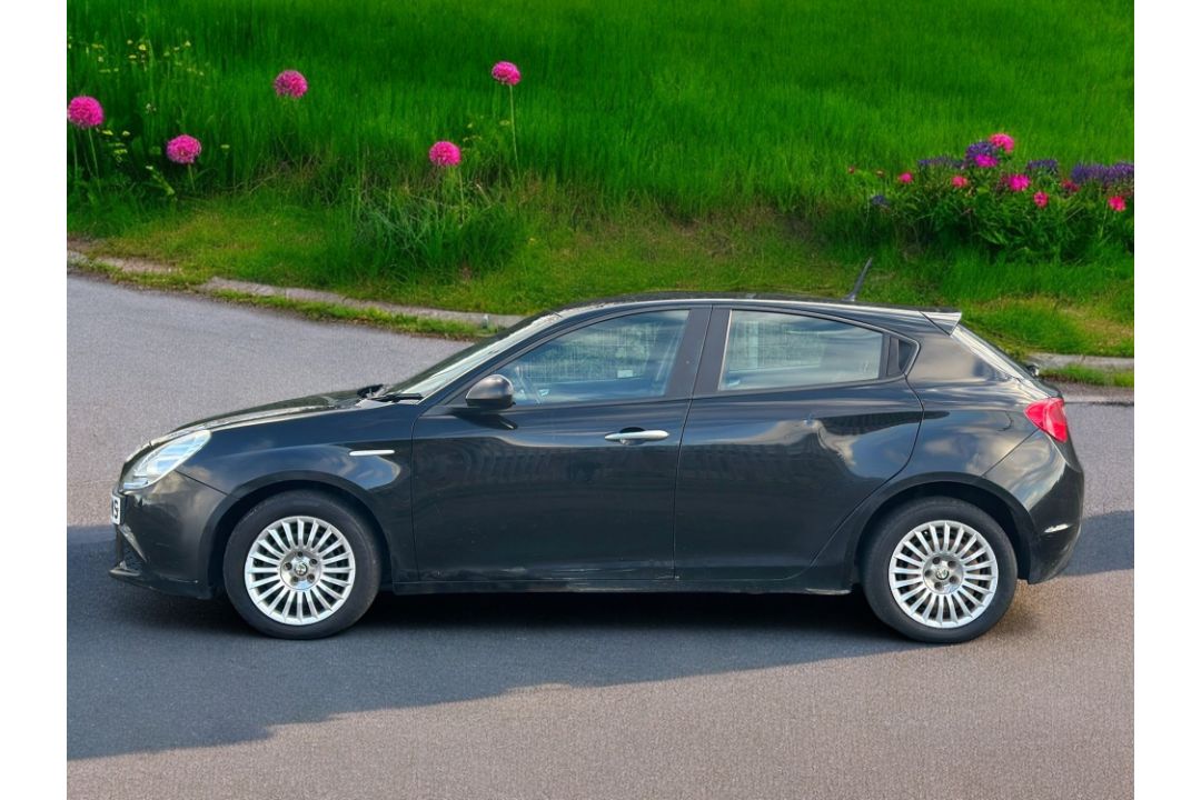 2013 ALFA ROMEO GIULIETTA TURISMO 1.6L MANUAL >>--NO VAT ON HAMMER--<< - Image 8 of 16