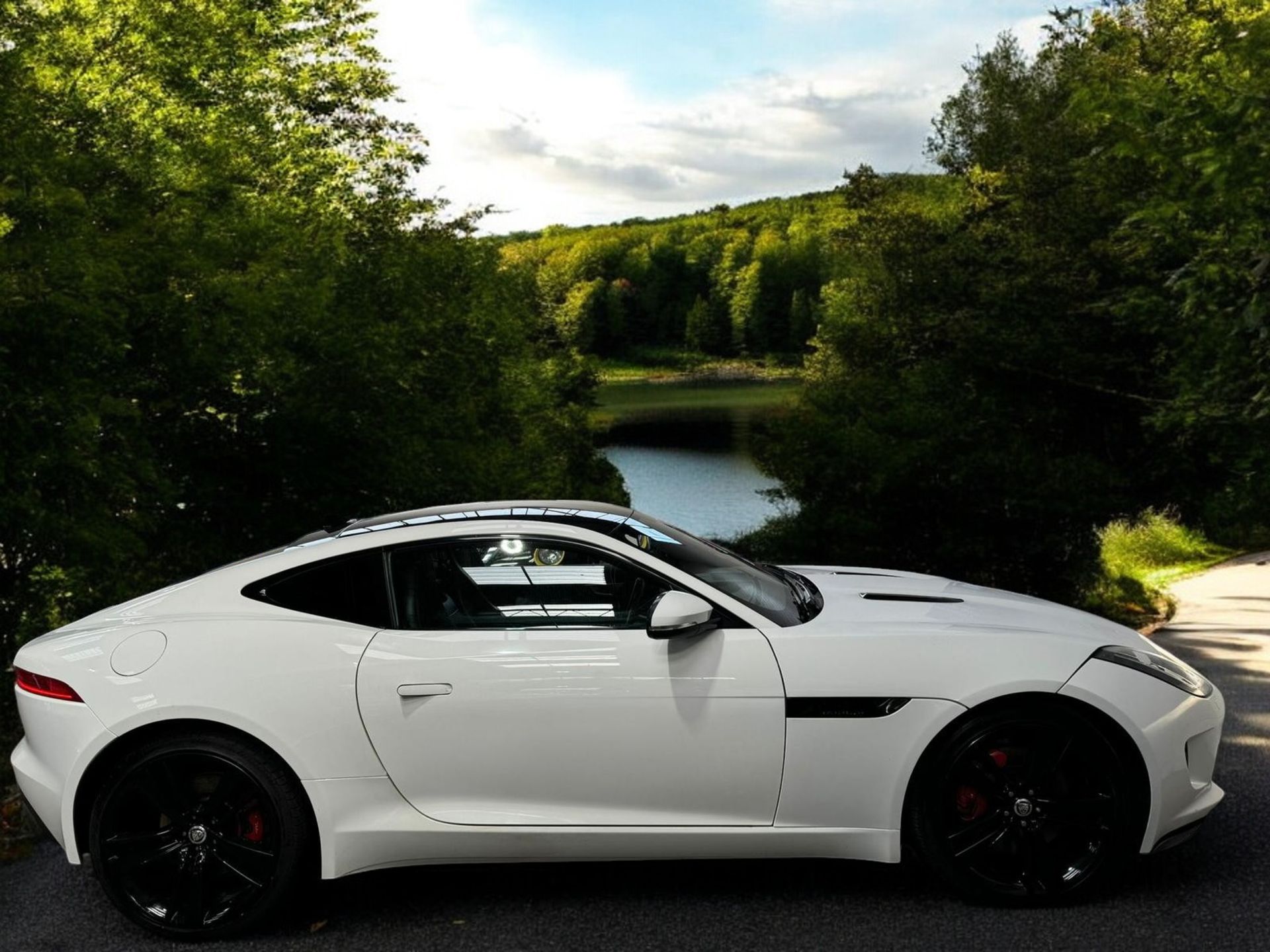 JAGUAR F-TYPE V6 AUTO 2014 >>--NO VAT ON HAMMER--<< - Image 6 of 16