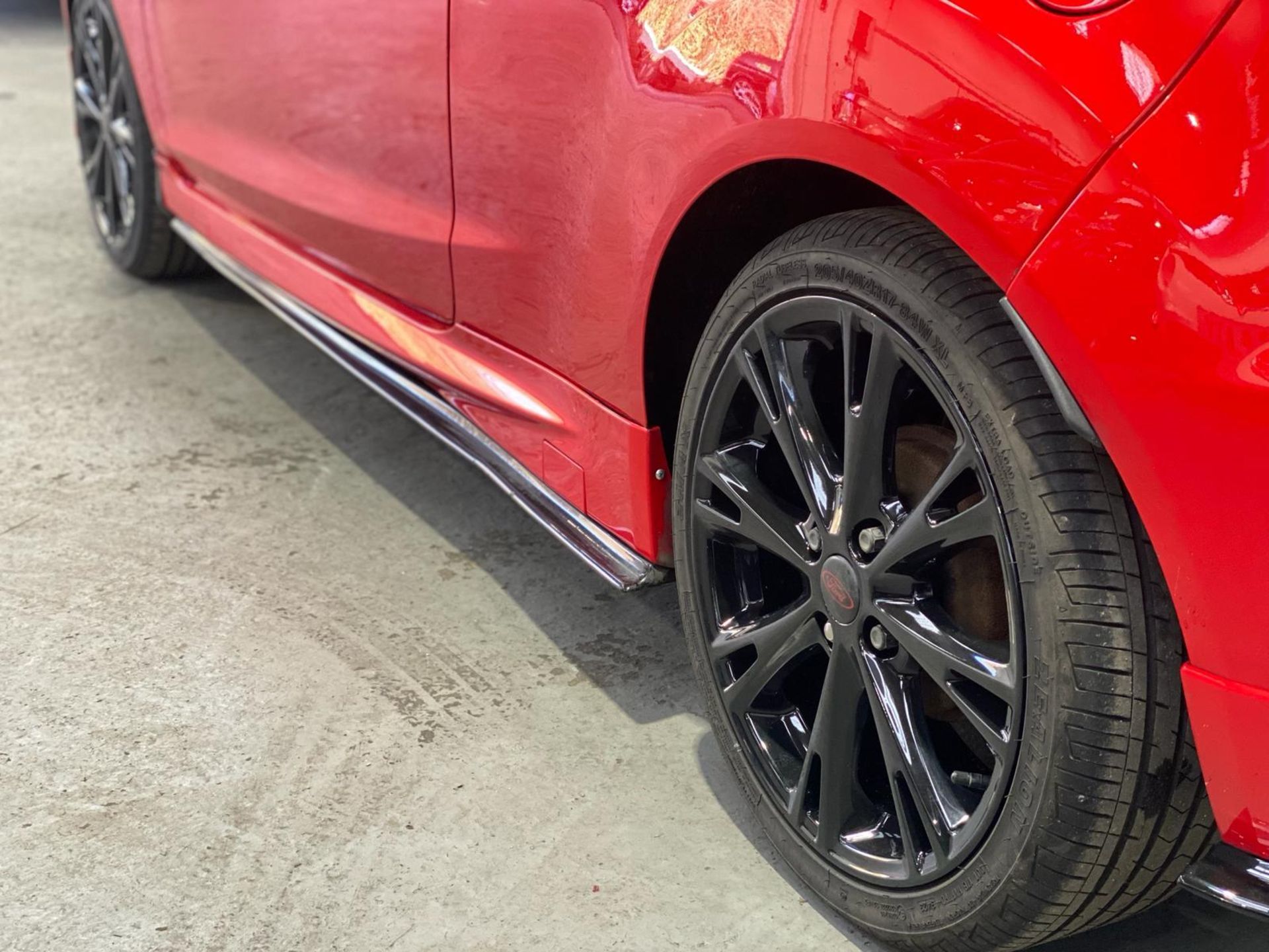 2016 FORD FIESTA 1.0T ECOBOOST ZETEC S RED EDITION >>--NO VAT ON HAMMER--<< - Image 17 of 25