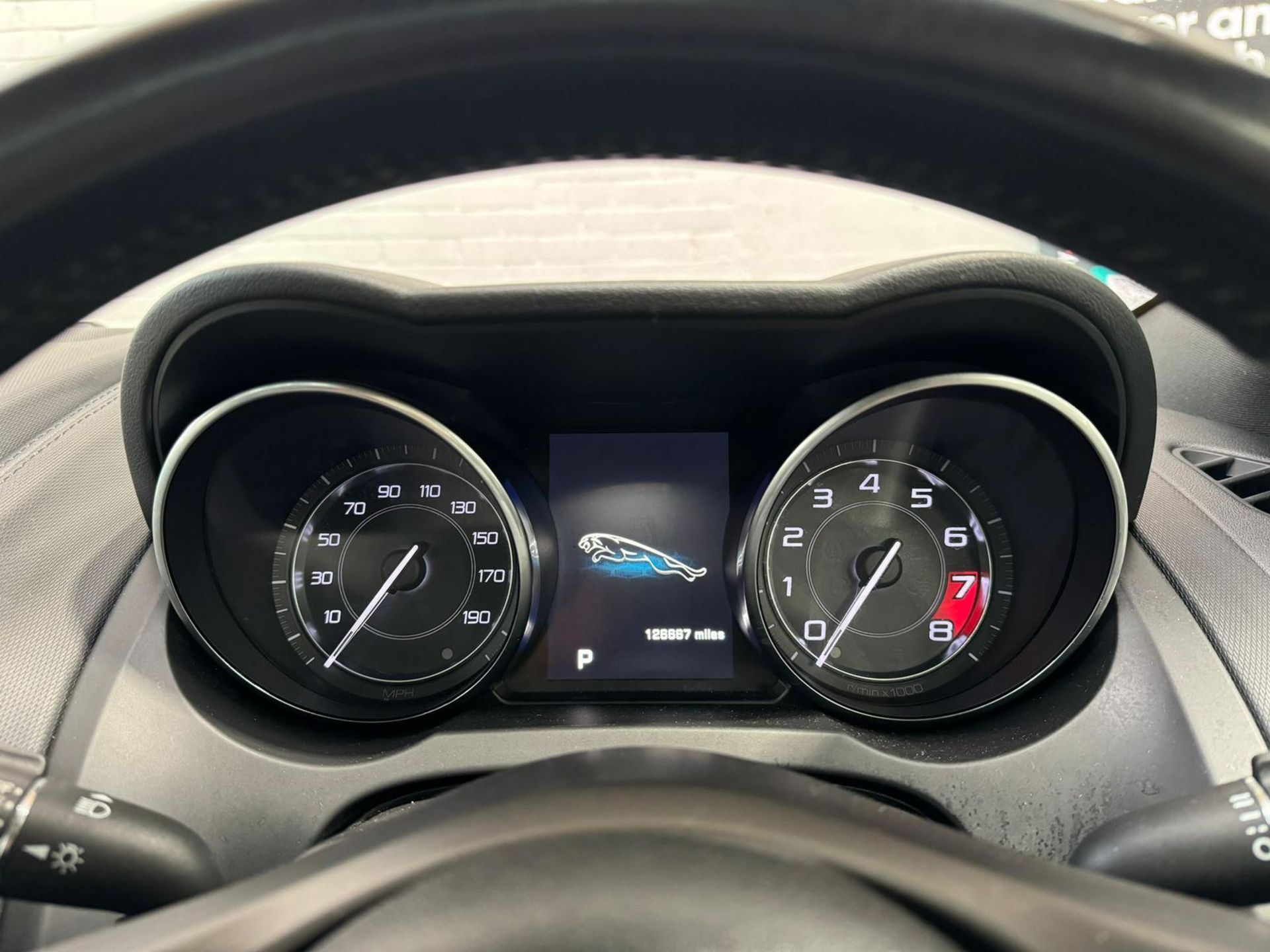 JAGUAR F-TYPE V6 AUTO 2014 >>--NO VAT ON HAMMER--<< - Image 12 of 16