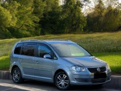 VOLKSWAGEN TOURAN 2.0 TDI SE 5DR MPV (2009) >>--NO VAT ON HAMMER--<<