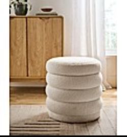 TYPICALLY NEW CUSTOMER RETURNS - FURNITURE - APPROX RRP £2,066 - SEE DESCRIPTION FOR BREAKDOWN