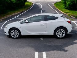 2011 VAUXHALL ASTRA GTC SRI 2.0 CDTI S/S 3-DOOR WHITE >>--NO VAT ON HAMMER--<<