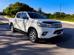 TOYOTA HILUX INVINCIBLE 2.4 D-4D EURO 6 - 2018 MODEL