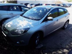 2014/14 FORD FOCUS ZETEC NAVIGATOR TDCI - 6-SPEED MANUAL **SPARES OR REPAIRS**