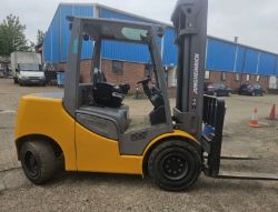 2017 JUNGHEINRICH DFG 545S FORKLIFT - 4.5 TON LIFT