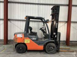2013 TOYOTA 02-8FDF30 DIESEL FORKLIFT