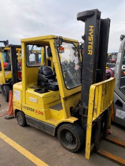 HYSTER S3.00XM-U GAS FORKLIFT TRUCK