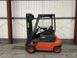 LINDE E20P-02 ELECTRIC FORKLIFT TRUCK **(INCLUDES CHARGER)**