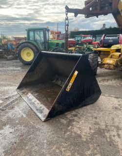 2021 JCB 3M3 BUCKET WITH Q FIT BRACKETS