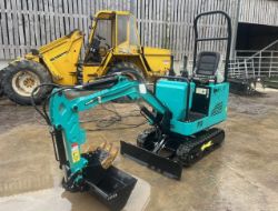 NEW JPC MINI DIGGER 1 TON EXCAVATOR – RUBBER TRACKS, 2 BUCKETS