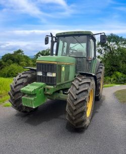 1996 JOHN DEERE 6900 TRACTOR