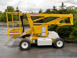 NIFTYLIFT HR12 CHERRY PICKER – SELF-PROPELLED ACCESS PLATFORM