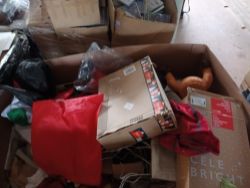 DOUBLE PALLET CHRISTMAS ACCESSORIES TOYS DECORATIONS TABLE CLOTHES NAPKINS (SEE IMAGES)