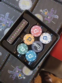 250 X BRAND NEW JOKER POKER SETS - RRP AROUND £2500