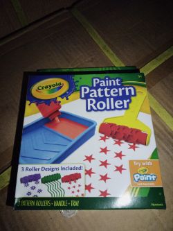 496 X CRAYOLA PAINT PATTERN ROLLER