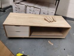 COFFEE TABLE SHOW ROOM FURNITURE VGC COFFEE TABLE ONLY