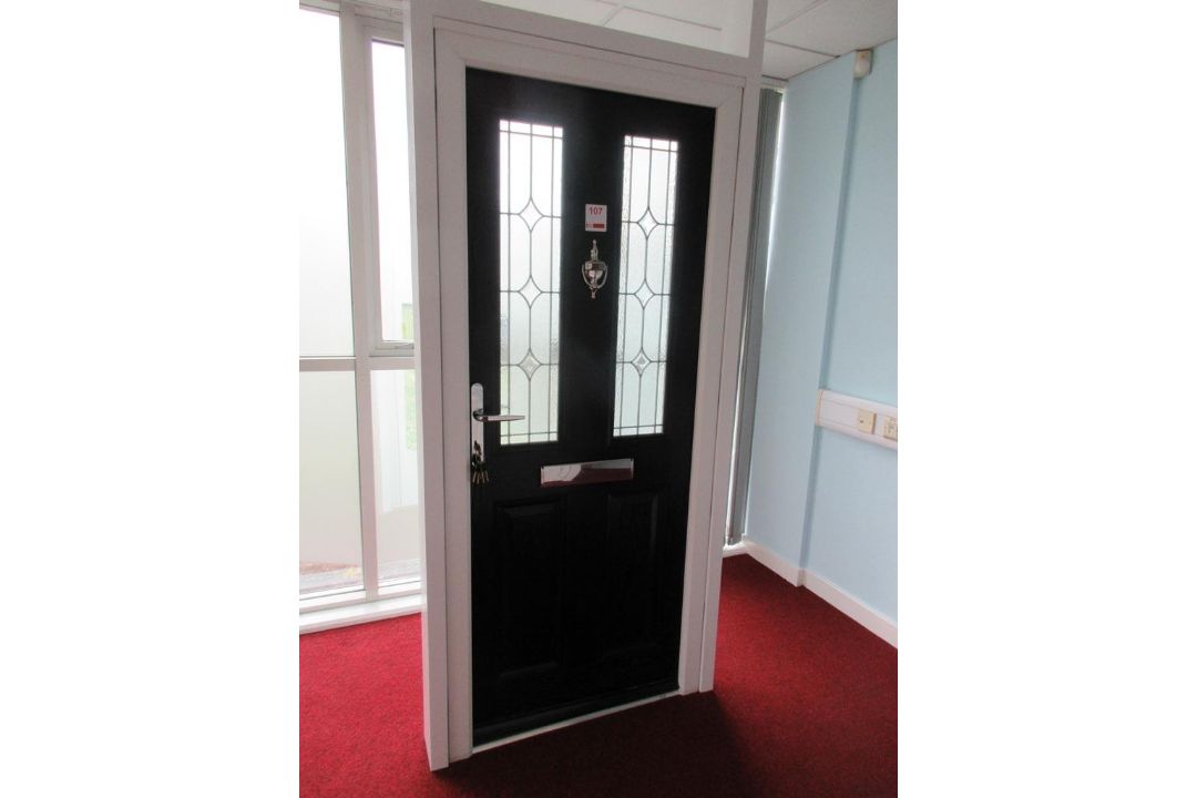 Composite showroom door - Image 1 of 3