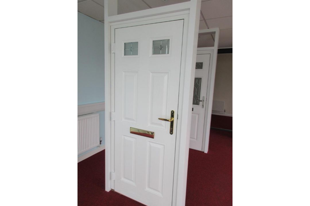 Composite showroom door - Image 2 of 3