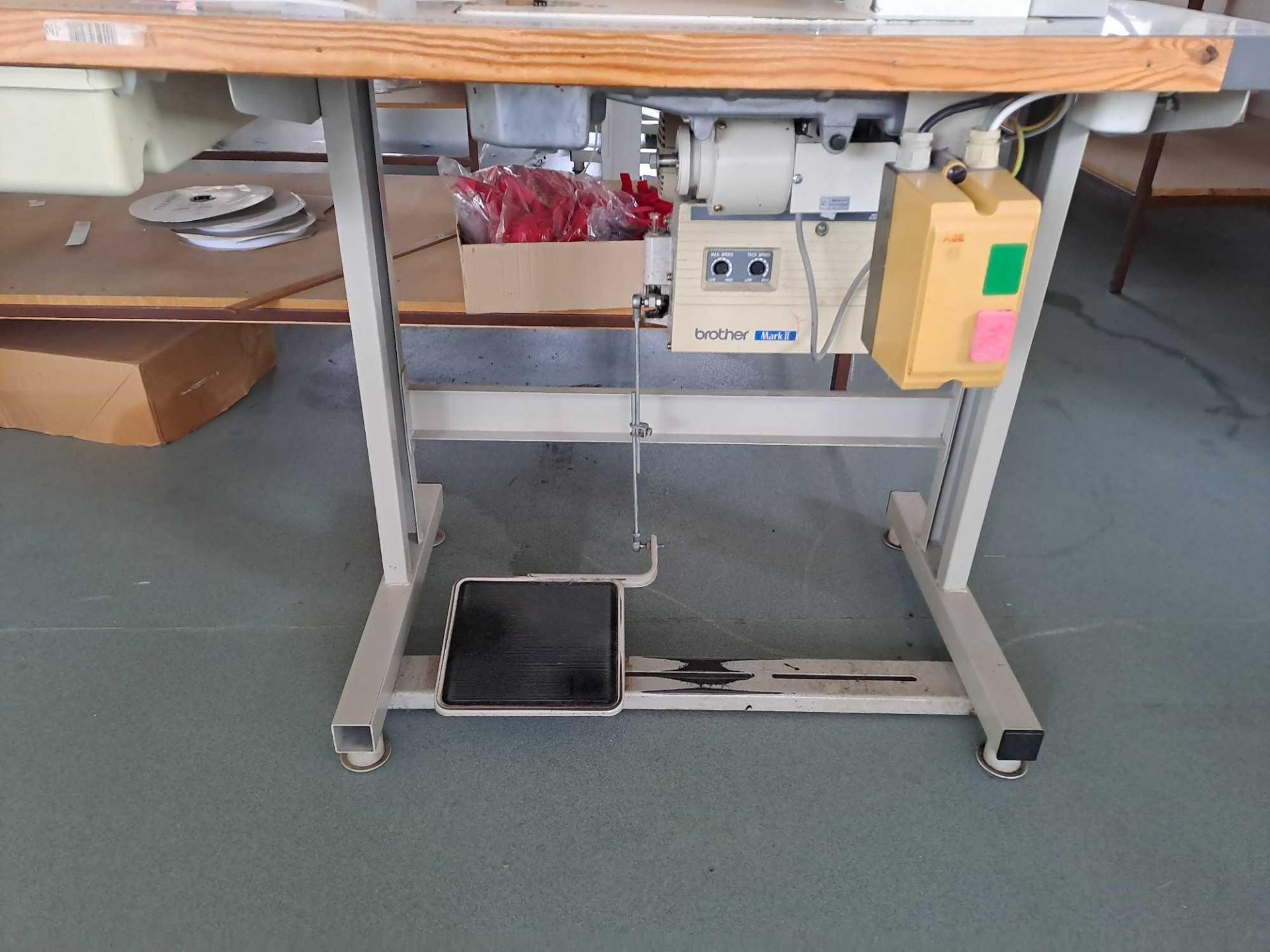 Brother DB2-B737-413 Sewing Machine - Image 5 of 6