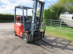 Heli FG15G LPG ride-on dual mast forklift truck (2012)