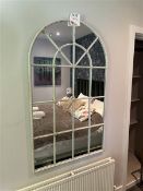 Wall mounted arched mirror