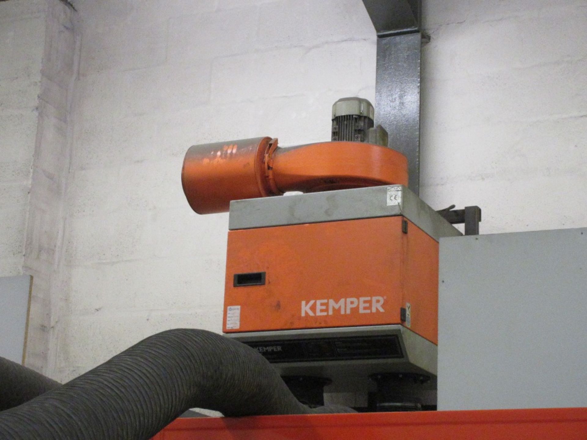 Kemper wall mounted fume extractor with two flexihose exhaust arms - Image 2 of 5