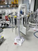Pipette carousel with various pipettes