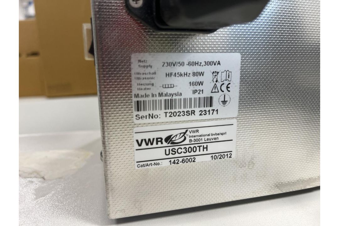 VWR USC300TH ultrasonic cleaning bath (2012) - Image 4 of 5