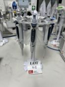 Pipette carousel with various pipettes