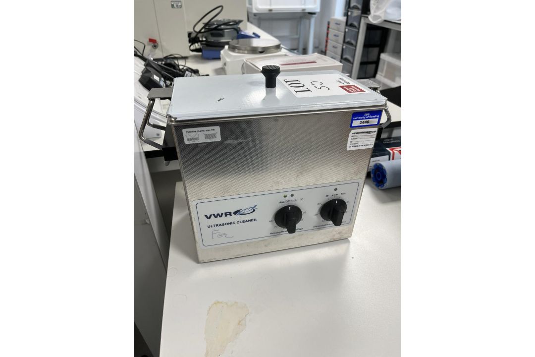 VWR USC300TH ultrasonic cleaning bath (2012) - Image 2 of 5