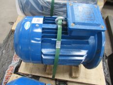 Amtechs IEC-341 AM1-IE2 (132S4) 3 phase motor
