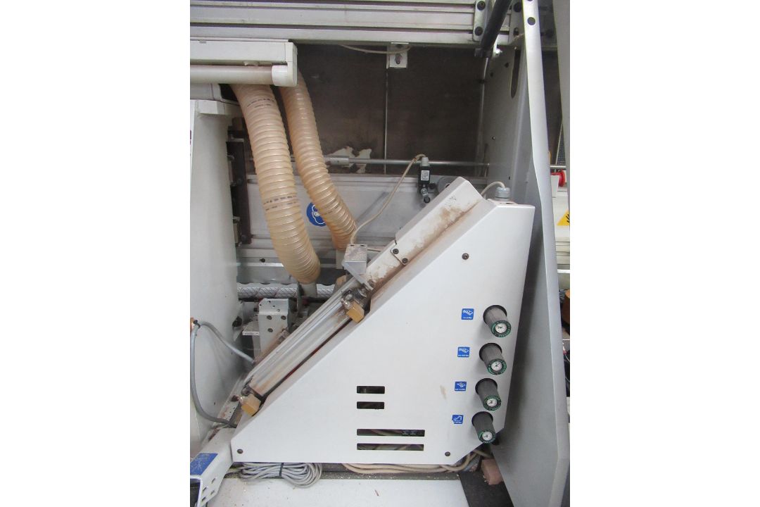 A Biesse Akron 840 Edgebander with Nordson Unit - 3ph - Image 13 of 16