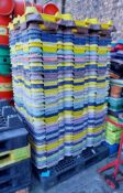 Pallet plastic cask seperators
