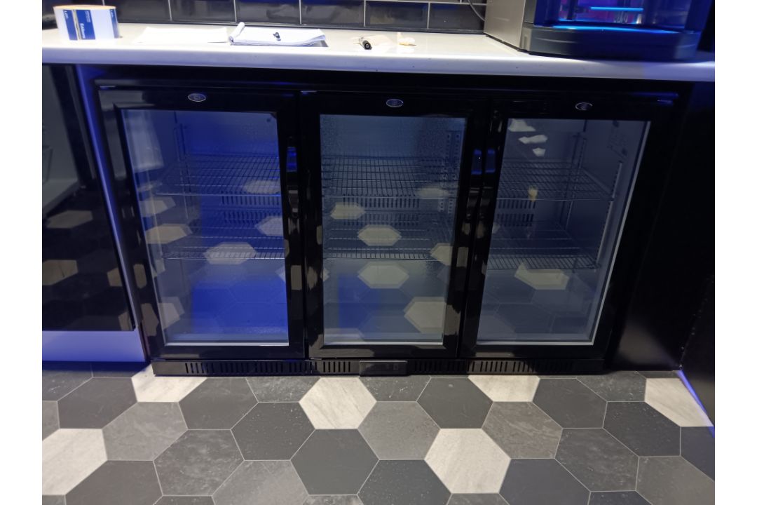 Polar 3-Door Glass Fronted Undercounter Fridge