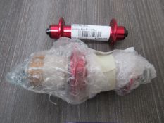 Pair of GoldTec Hubs - Red (RRP£349.96)