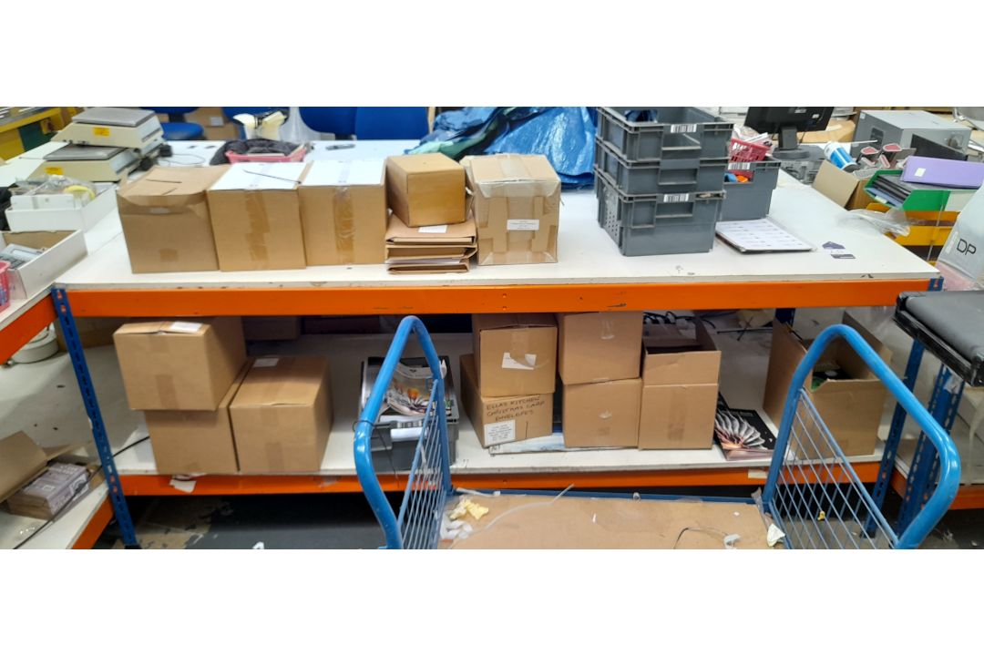4x Packing tables, contents excluded - Image 2 of 4